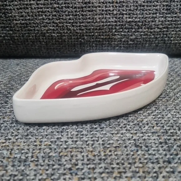 ASHLAND Trinket 'Red Lips' Dish - Picture 3 of 6